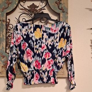 Floral Pink &  Blue Ruched Long Sleeve Blouse. NWOT Size SMALL